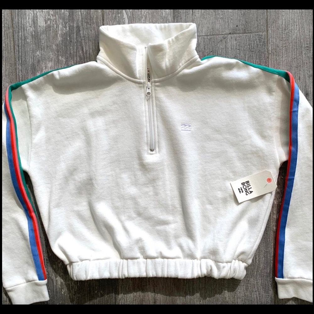 ๐ฅ๐ฅBILLABONG - FINDING WAVES FLEECE๐ฅ๐ฅ Womenโs Medium top, NWT, new, cute! ๐ฅ - Picture 4 of 6